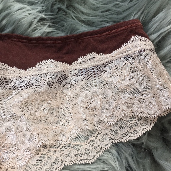 Victoria’s Secret satin and metallic lace cheeky - Picture 2 of 4
